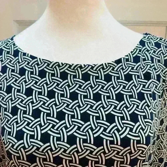 Charter Club navy blue and white flared  dress size M, 1/2 sleeves. - Picture 2 of 8